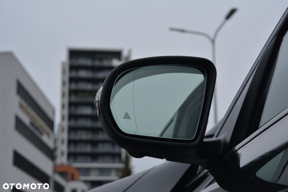 Mercedes-Benz GLC - 14