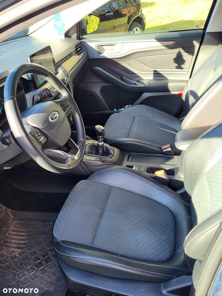 Ford Focus 1.5 EcoBoost Titanium ASS - 8