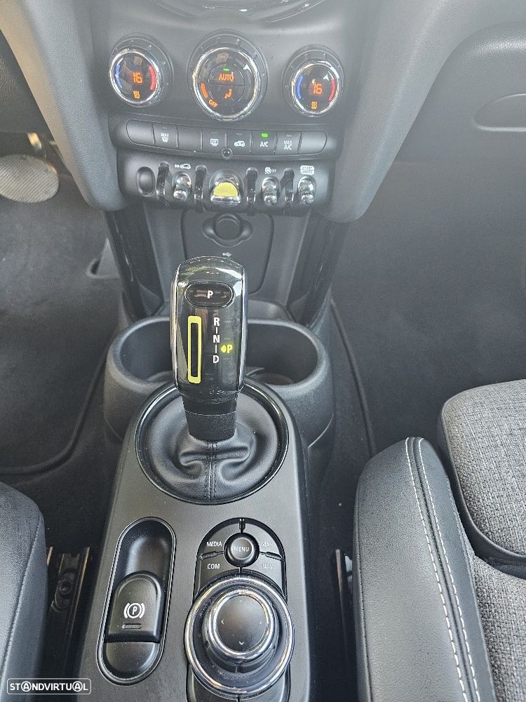 MINI 3 Portas Cooper SE Collection - 10