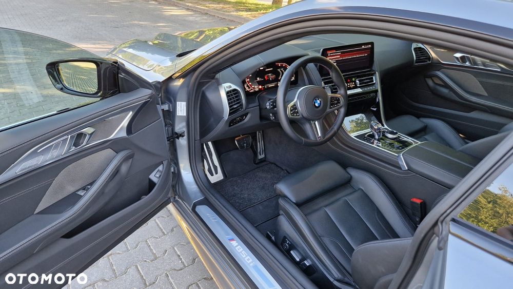 BMW Seria 8 - 8