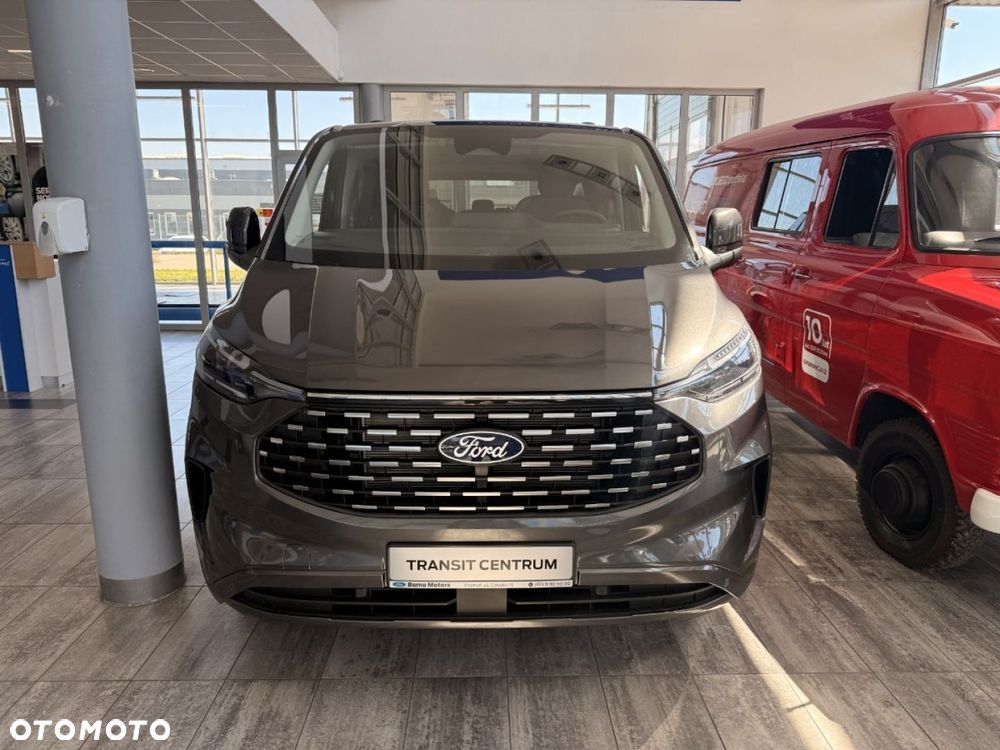 Ford Tourneo Custom - 3