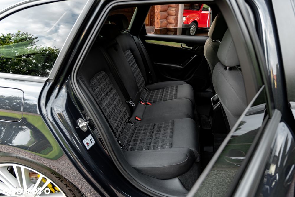 Audi A4 Avant 2.0 TFSI quattro S line Sportpaket - 20