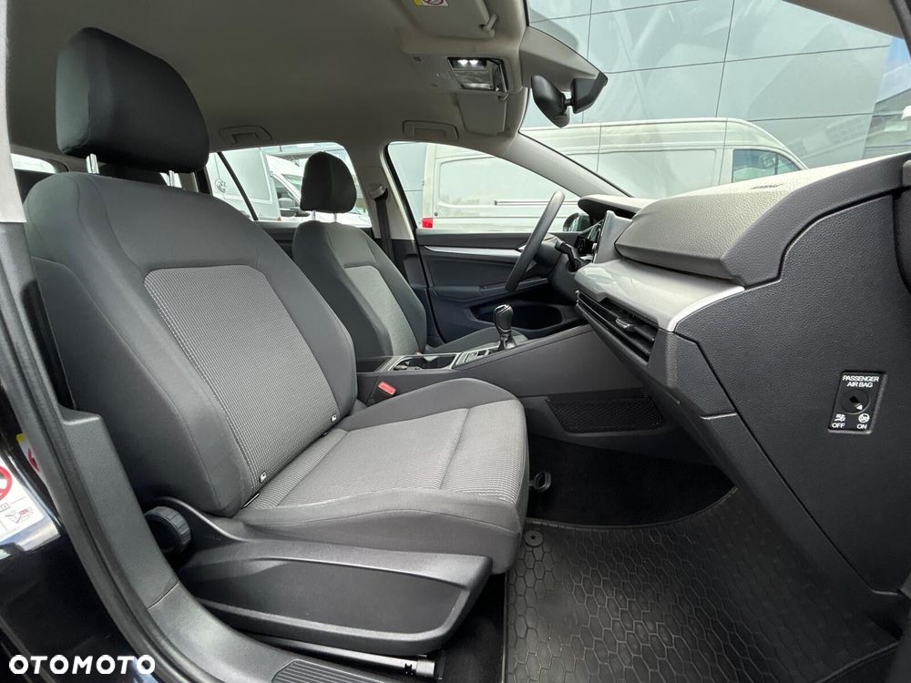 Volkswagen Golf VIII 2.0 TDI - 18