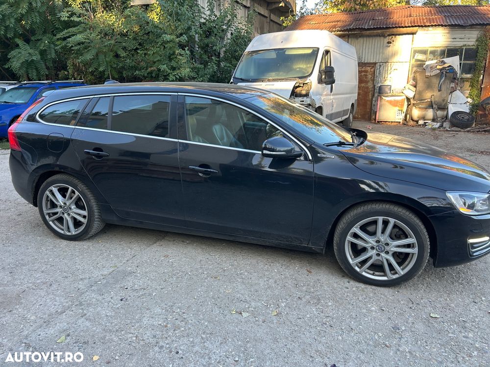 Volvo V60 D5 Basic - 3