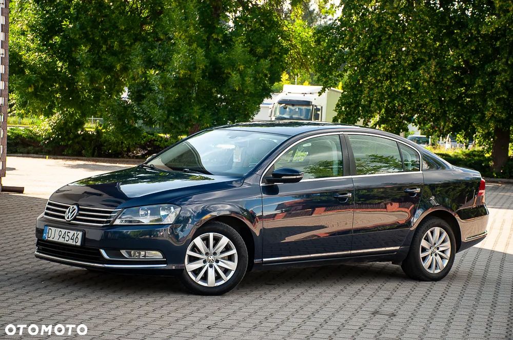 Volkswagen Passat 2.0 TDI Comfortline - 9
