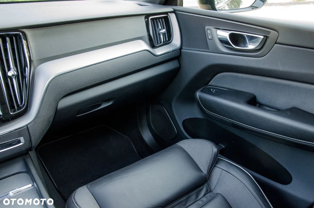Volvo XC 60 - 31