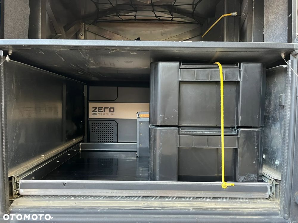 Land Rover Defender 90 2.4 TD4 S - 22