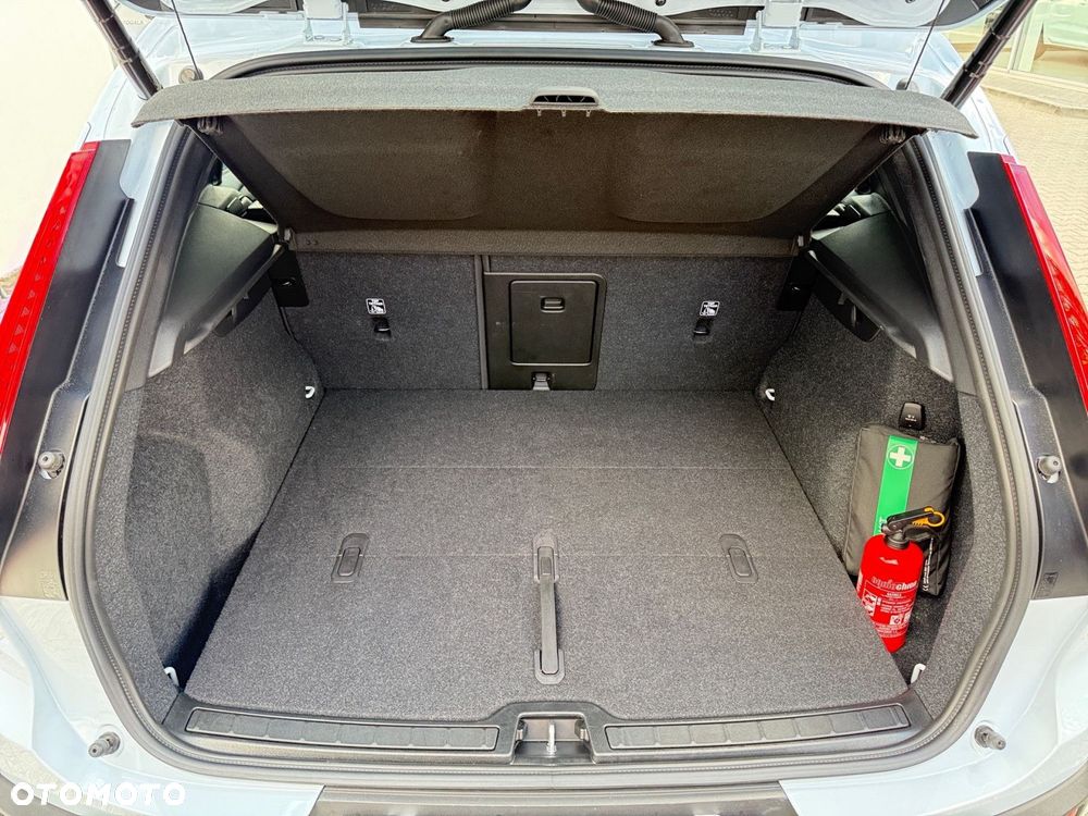 Volvo XC 40 - 26