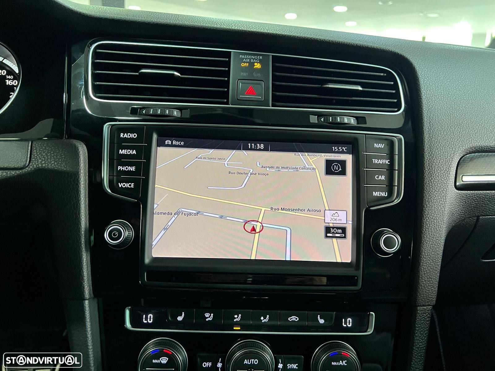 VW Golf 2.0 TSI R DSG - 34