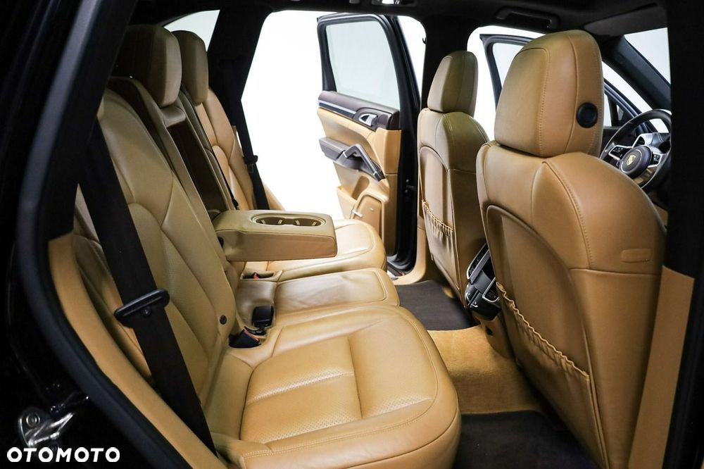 Porsche Cayenne S Diesel - 28