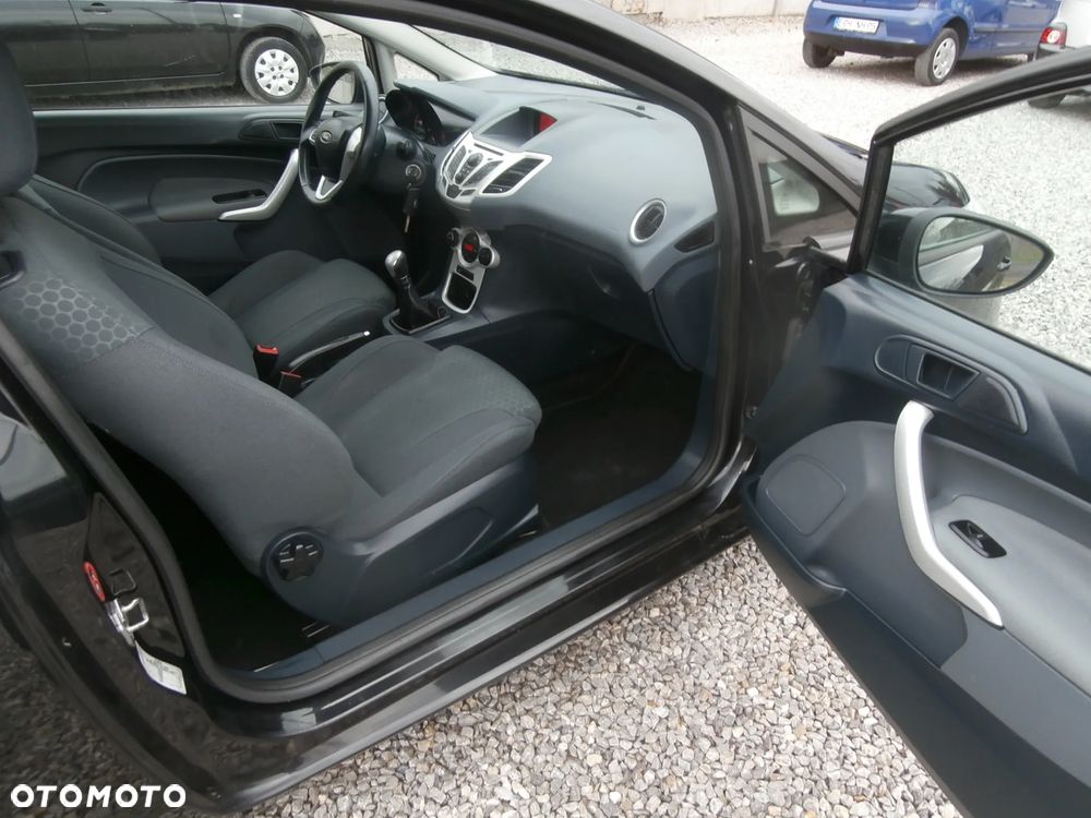Ford Fiesta 1.6 Sport - 27