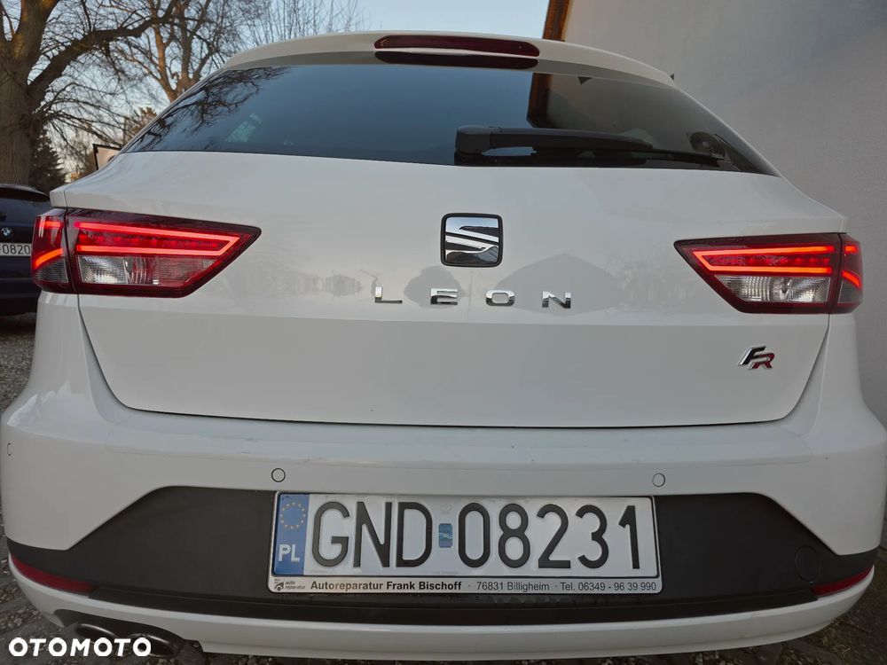 Seat Leon 2.0 TDI DPF Ecomotive DSG FR - 16