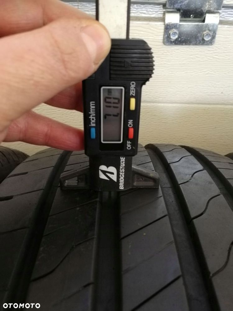 Opony letnie 215/50 R 17 Goodyear Efficient Grip Performance 2 - 3