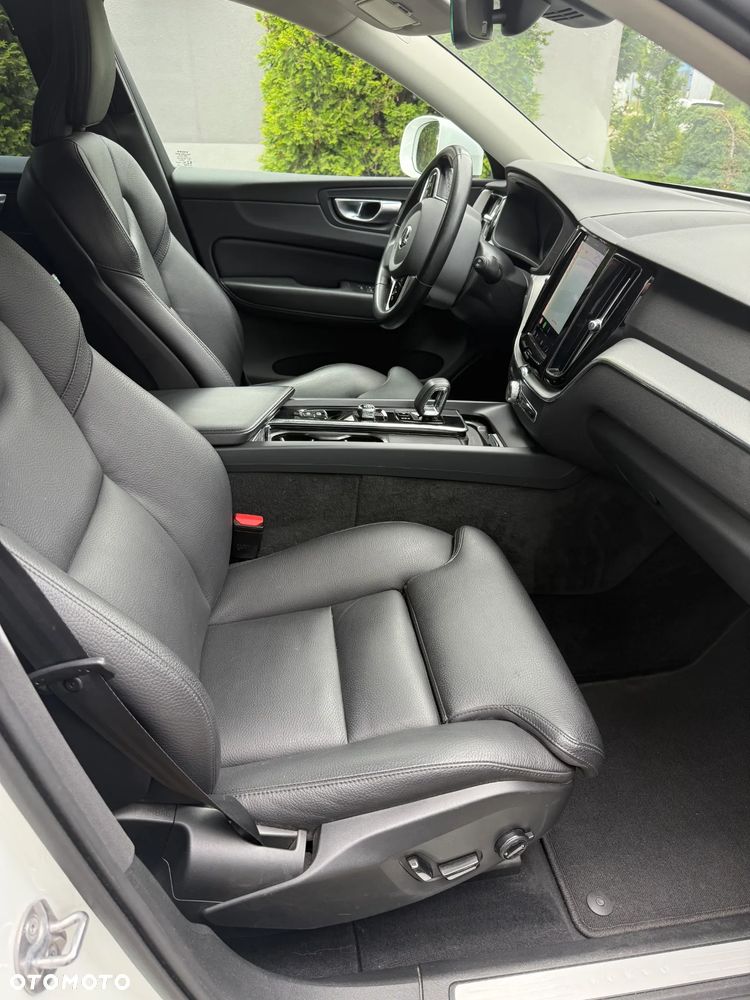 Volvo XC 60 B4 D Plus Bright - 13