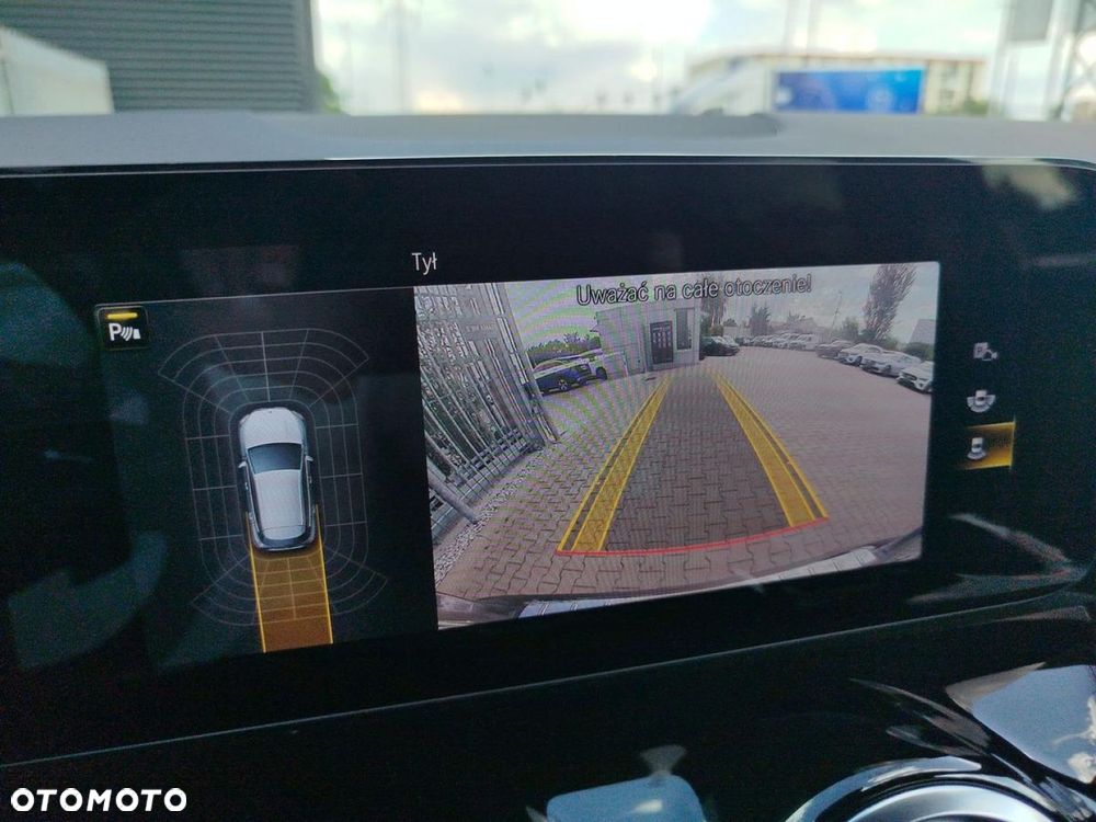 Mercedes-Benz GLA - 19
