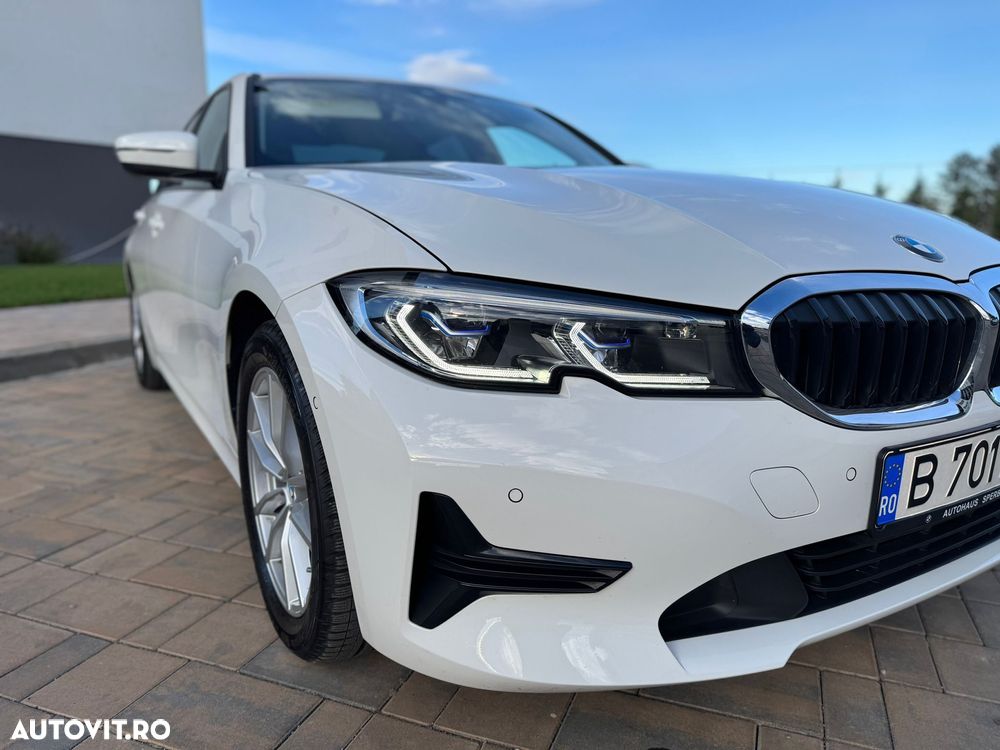 BMW Seria 3 318i AT - 2