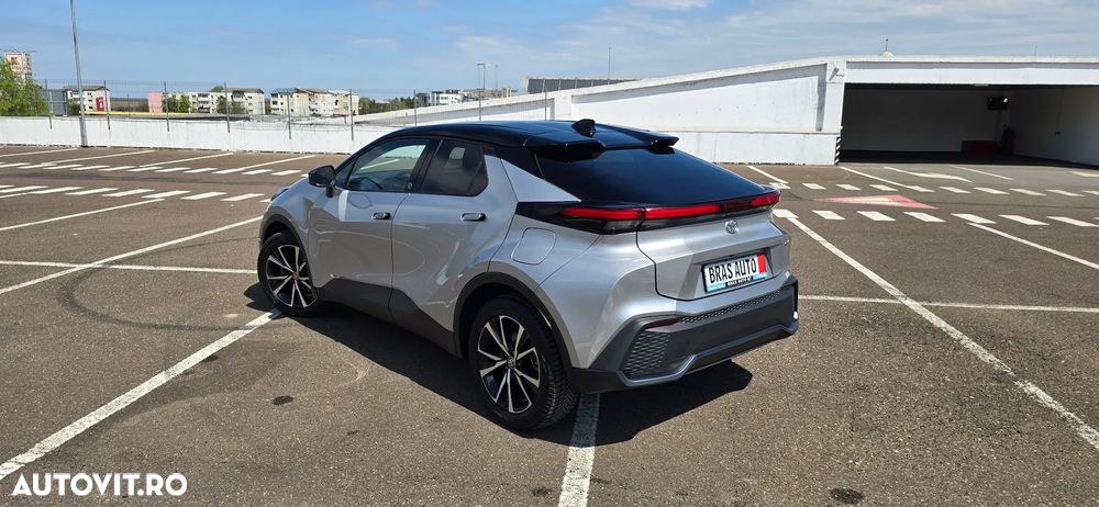 Toyota C-HR 1.8 Hybrid Team Deutschland - 4