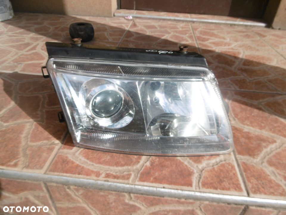 Lampa prawa VW PASSAT B5 DEPO EUROPA - 1
