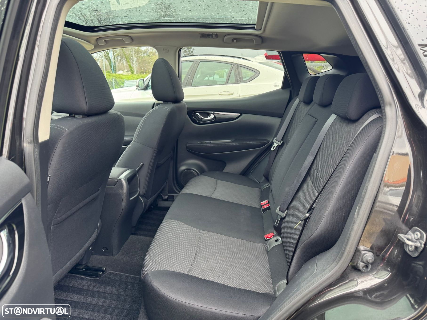 Nissan Qashqai 1.5 dCi N-Connecta 18 - 7