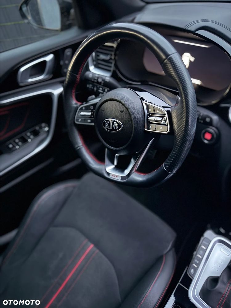 Kia ProCeed 1.6 T-GDI GT DCT - 30