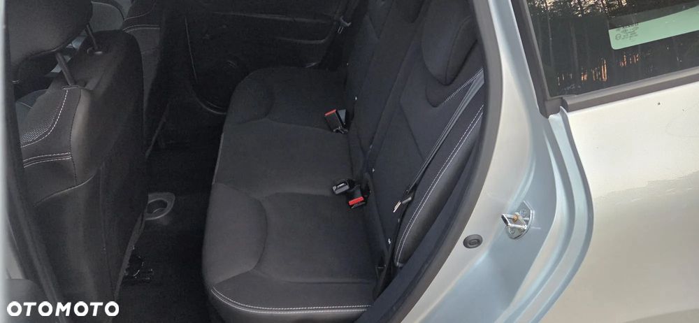 Renault Clio TCe 90 INTENS - 20