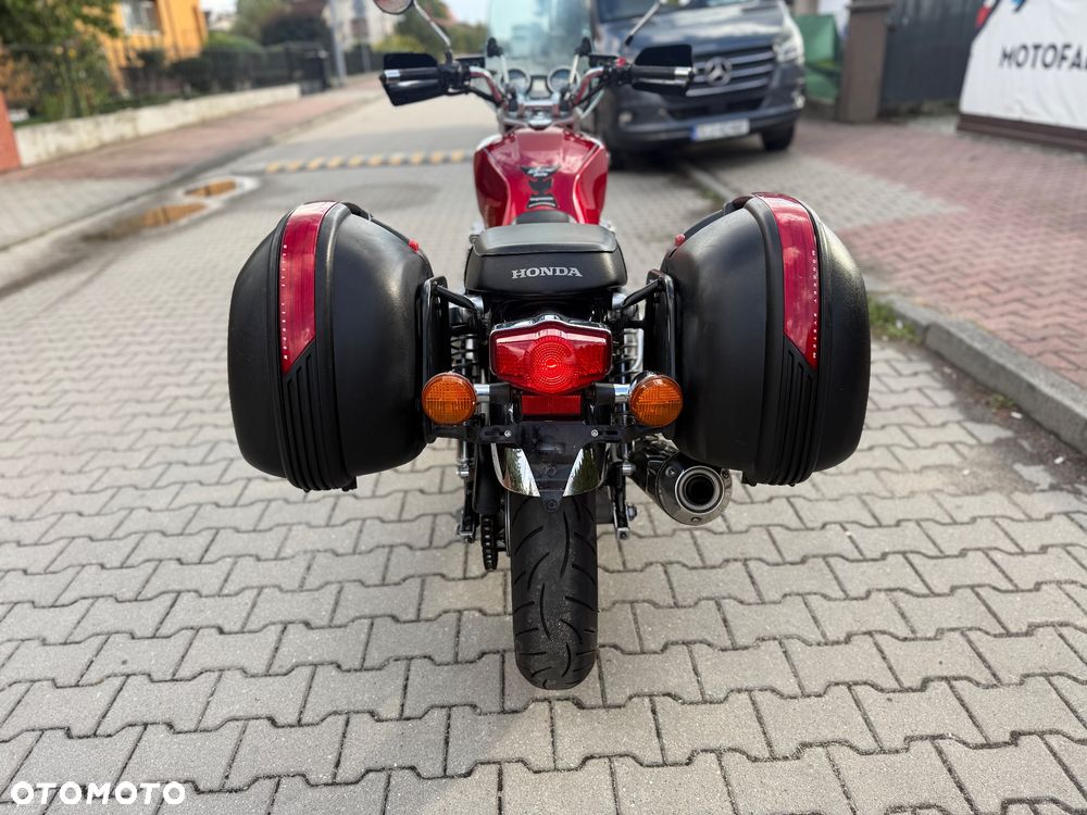 Honda CB - 11