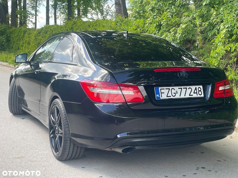 Mercedes-Benz Klasa E 250 CGI BlueEFFICIENCY Automatik Avantgarde - 4