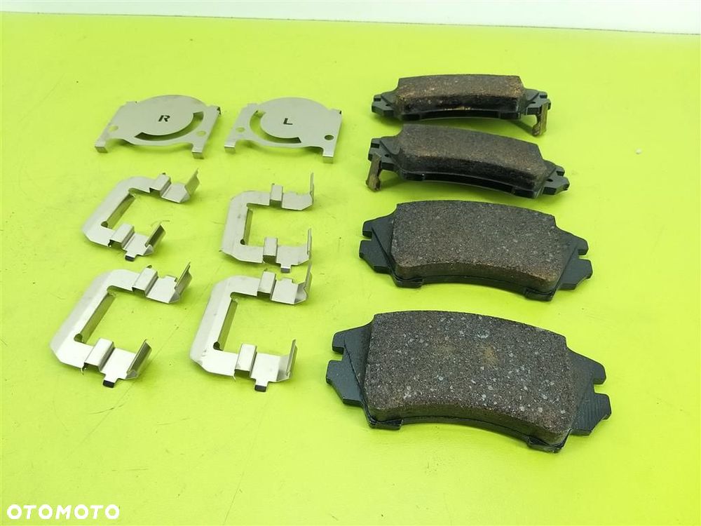 Klocki hamulcowe przód Insignia A 1.6 2.0 17"UKŁAD HAMULCOWY  NOWE GM - 3