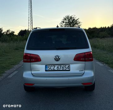 Volkswagen Touran - 6