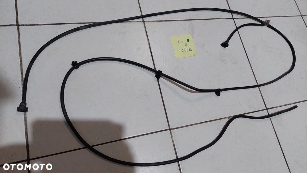 DYSZE SPRYSKIWACZY PRZÓD SZYBY RENAULT MASTER III 3 - 2