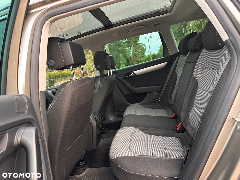 Volkswagen Passat Alltrack - 35