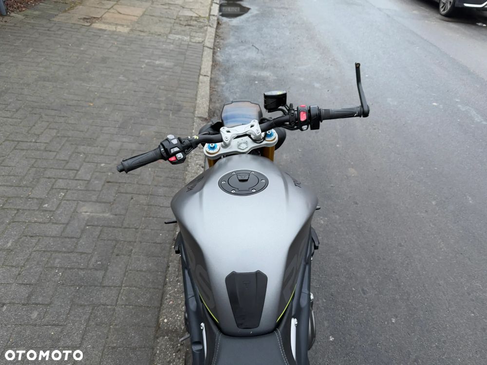 Triumph Speed Triple - 8