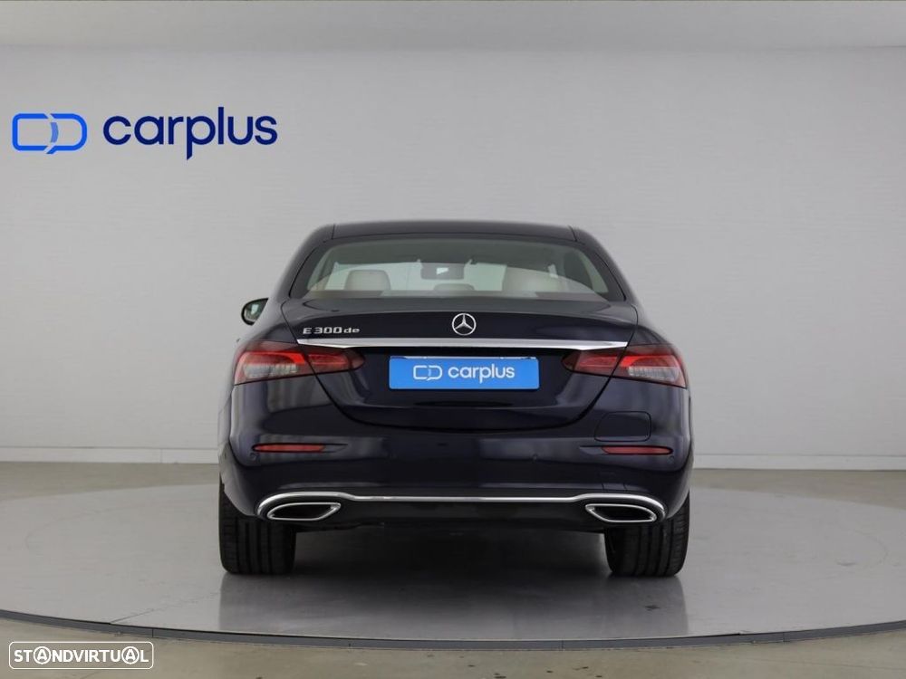 Mercedes-Benz E 300 de AMG Line - 6