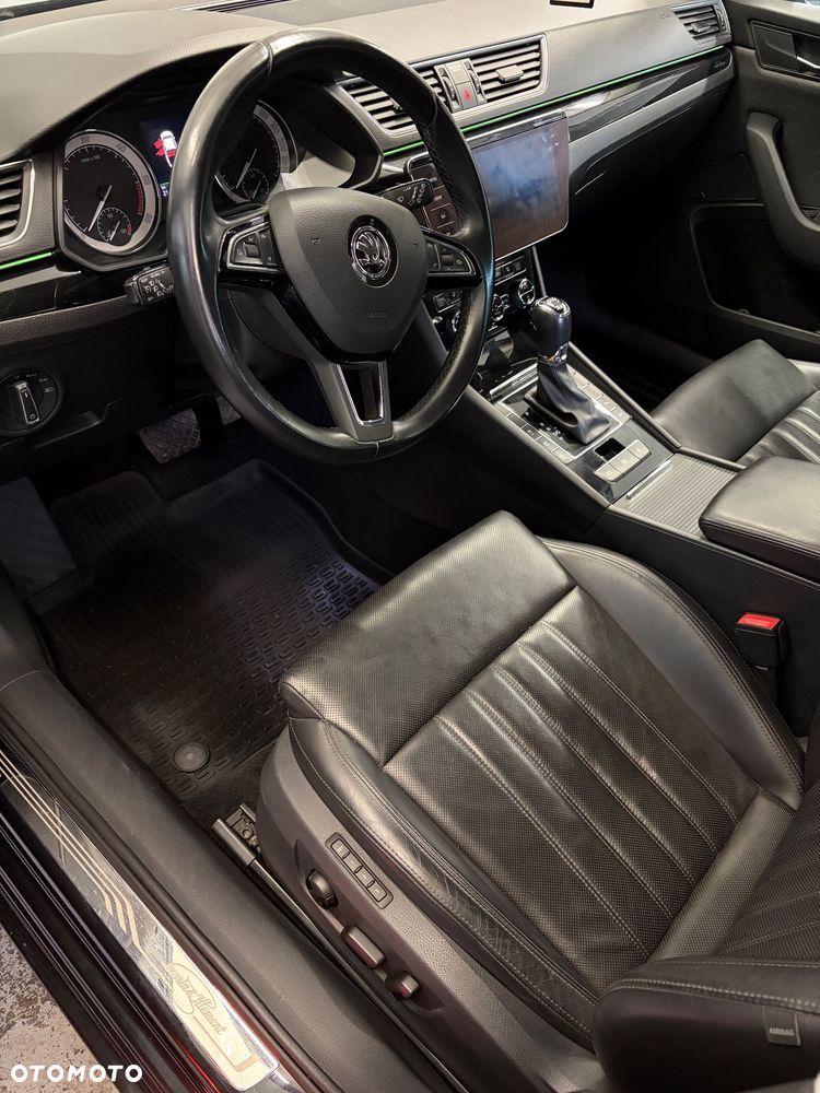 Skoda Superb 2.0 TDI 4x4 L&K DSG - 6