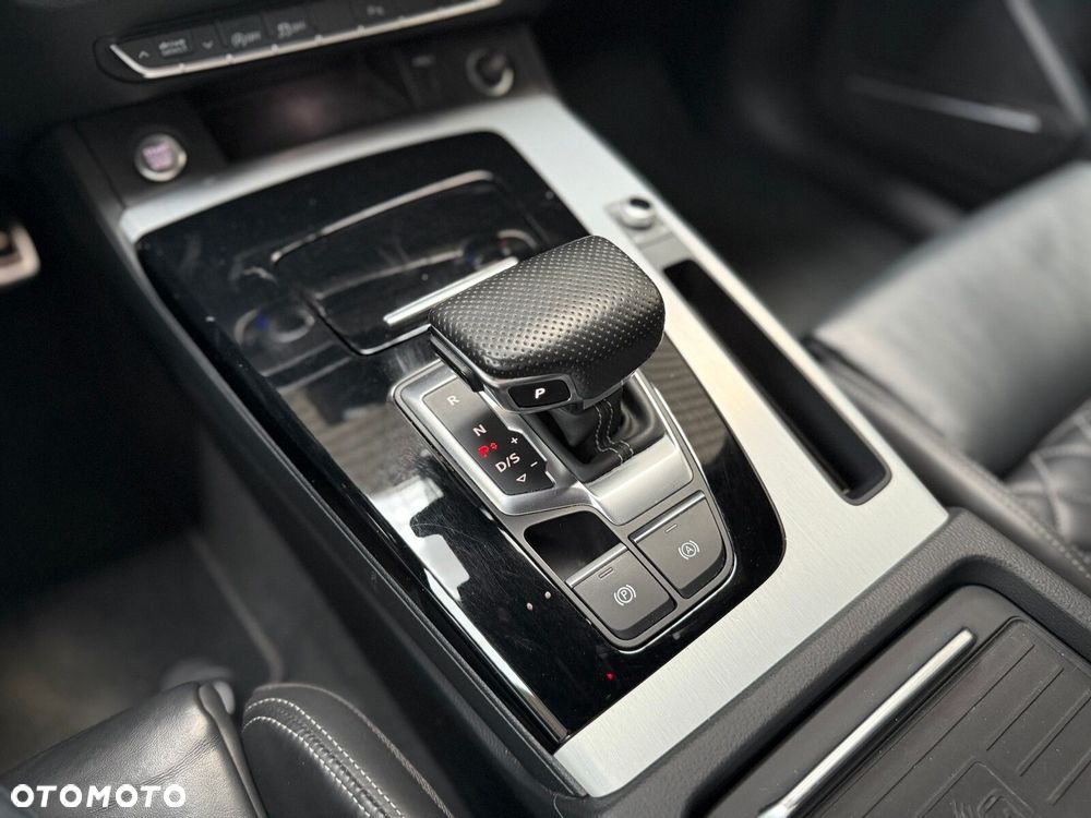 Audi Q5 Sportback - 25