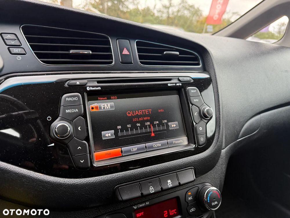 Kia Ceed 1.6 CRDi SCR L - 20