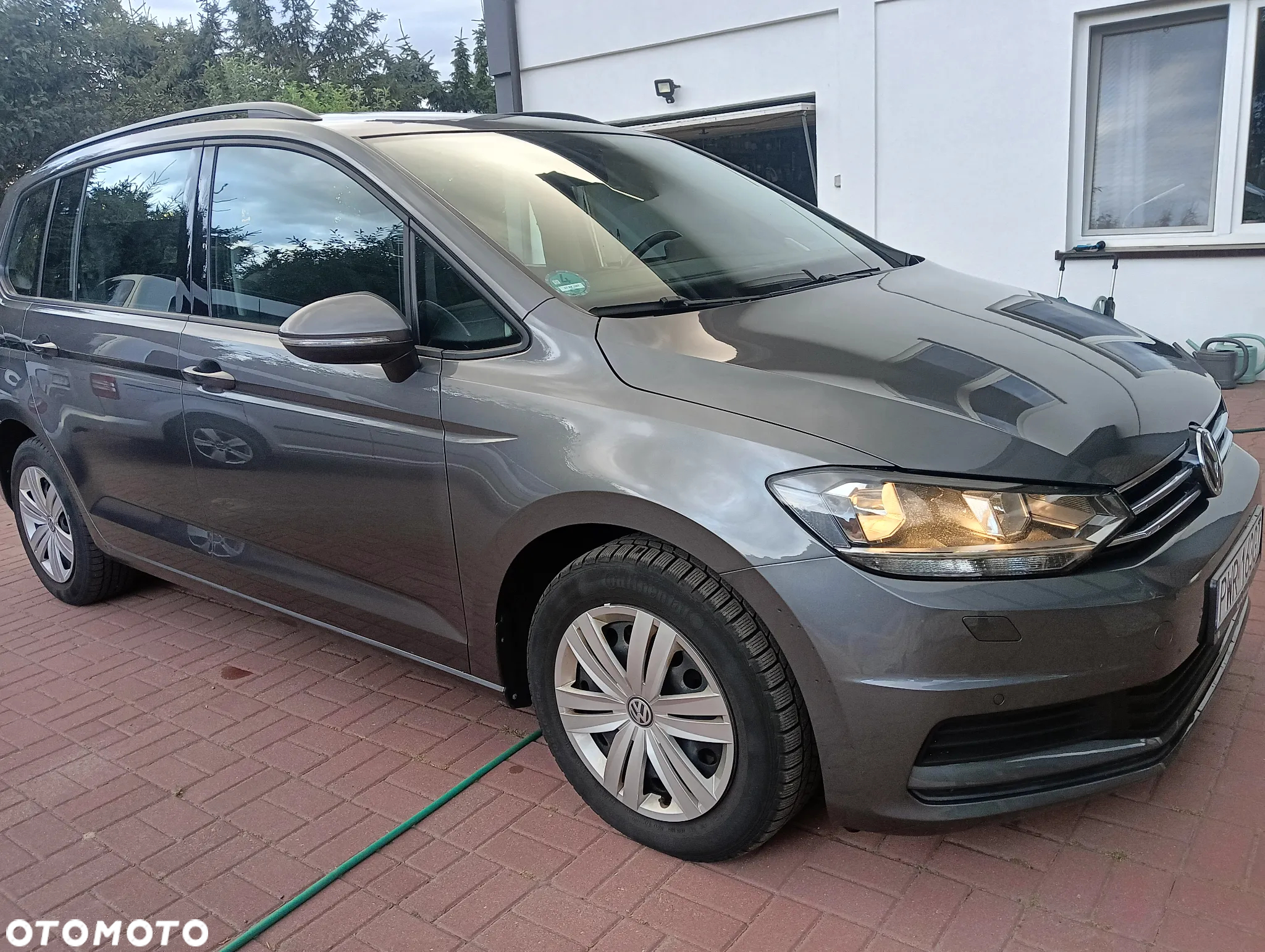 Volkswagen Touran 1.6 TDI SCR DSG Join - 23