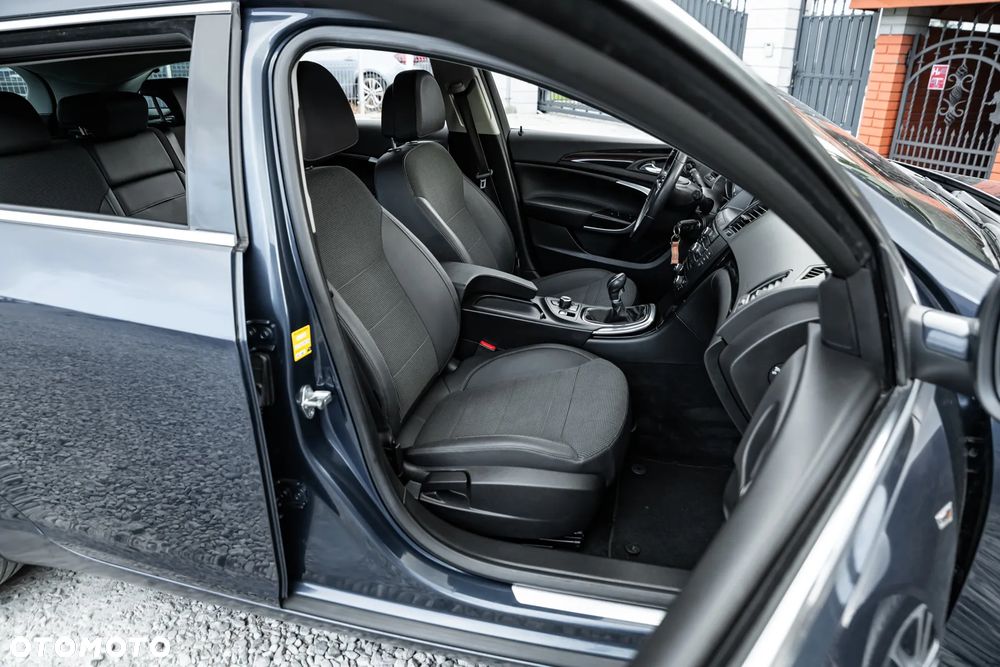Opel Insignia 2.0 Turbo 4x4 Cosmo - 26