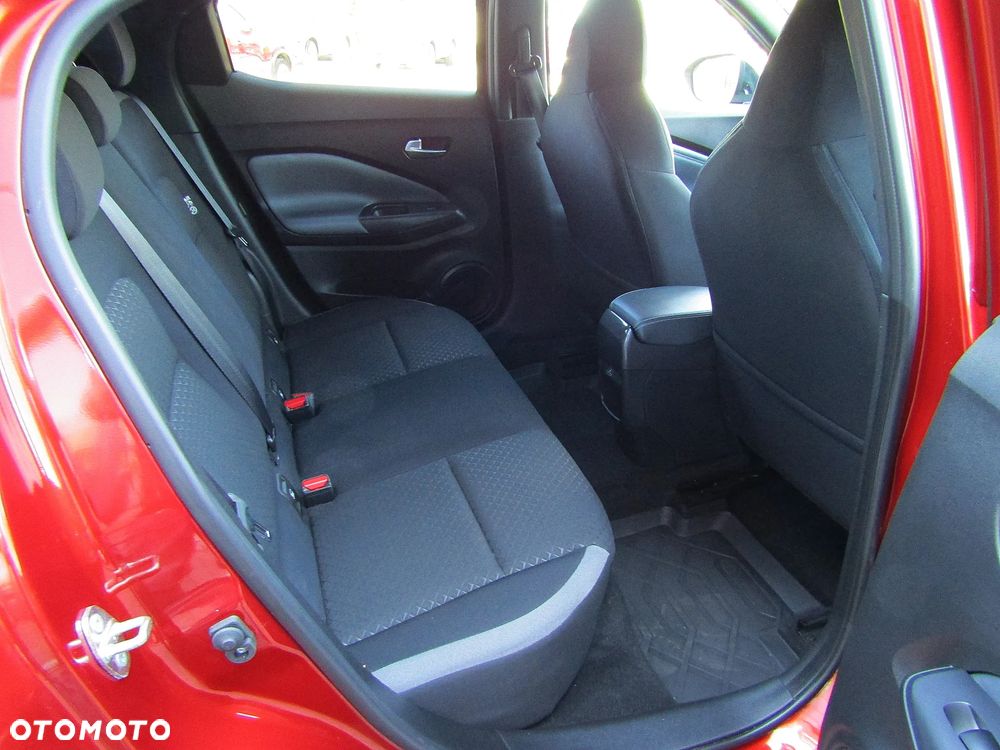 Nissan Juke 1.0 DIG-T N-Connecta DCT - 24