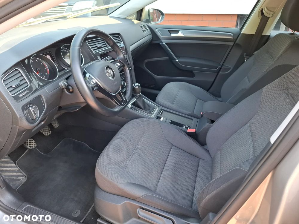Volkswagen Golf 1.0 TSI BlueMotion Comfortline - 22