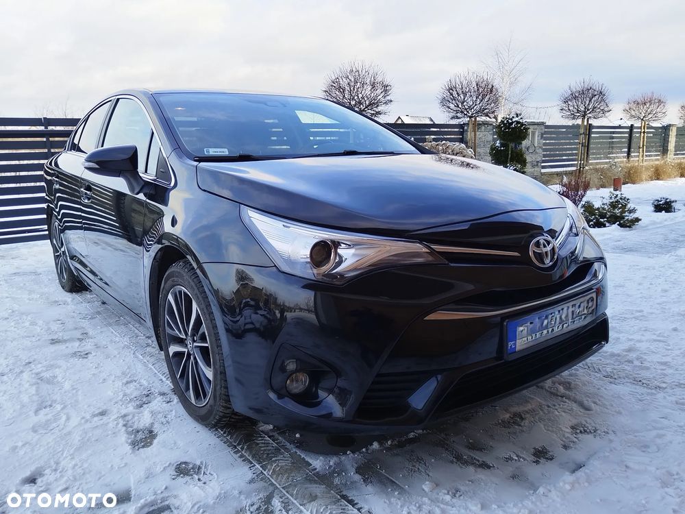 Toyota Avensis 1.8 Premium MS - 1