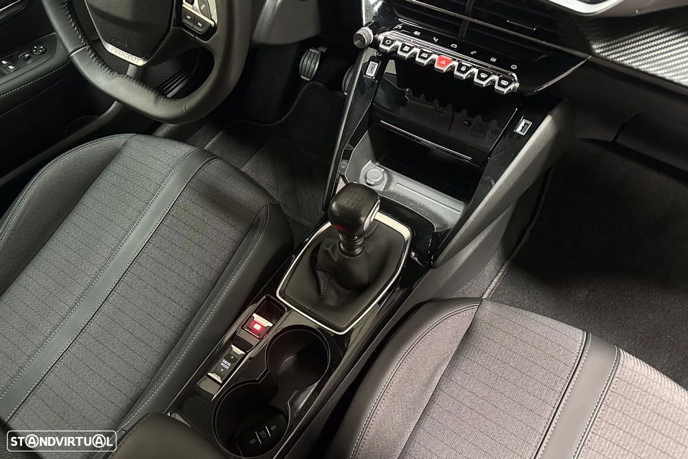 Peugeot 208 1.2 PureTech Allure - 36