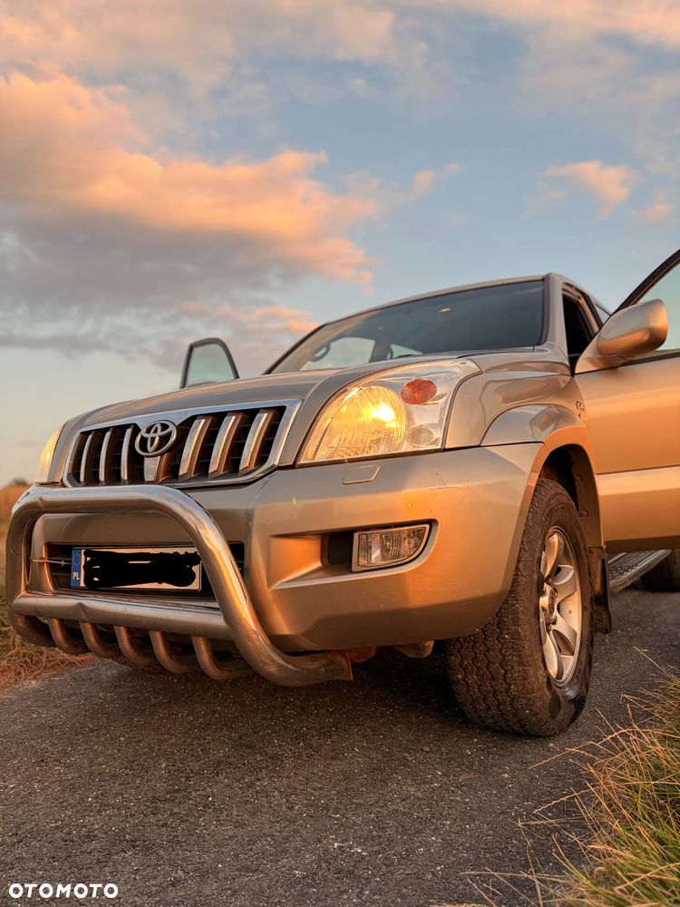 Toyota Land Cruiser - 10