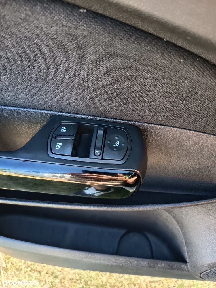 Opel Corsa - 19