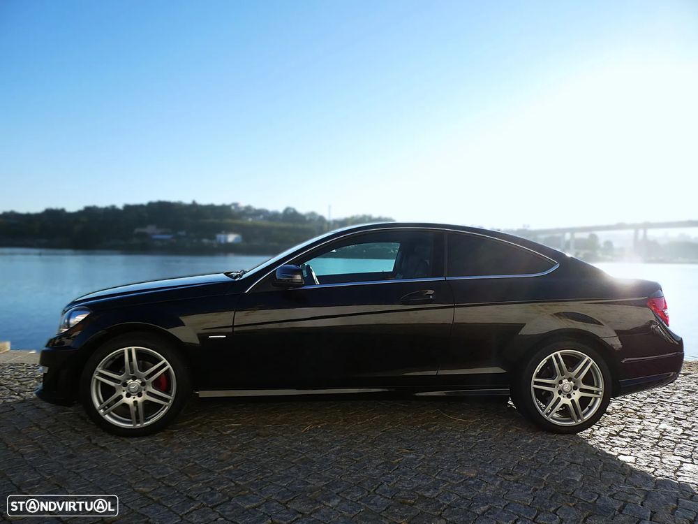 Mercedes-Benz C 180 7G-TRONIC AMG Line - 4