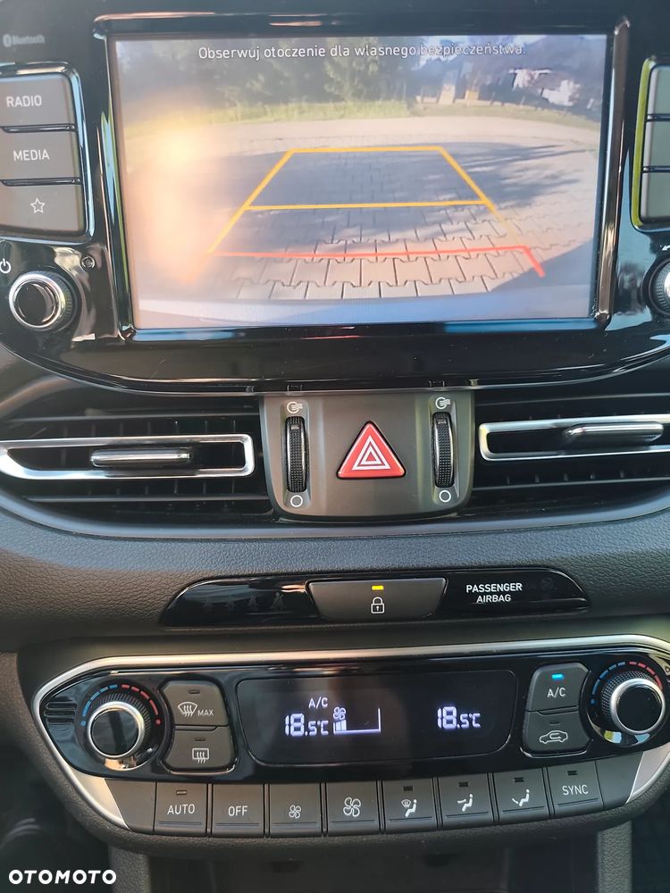 Hyundai i30 1.5 DPI Smart - 13