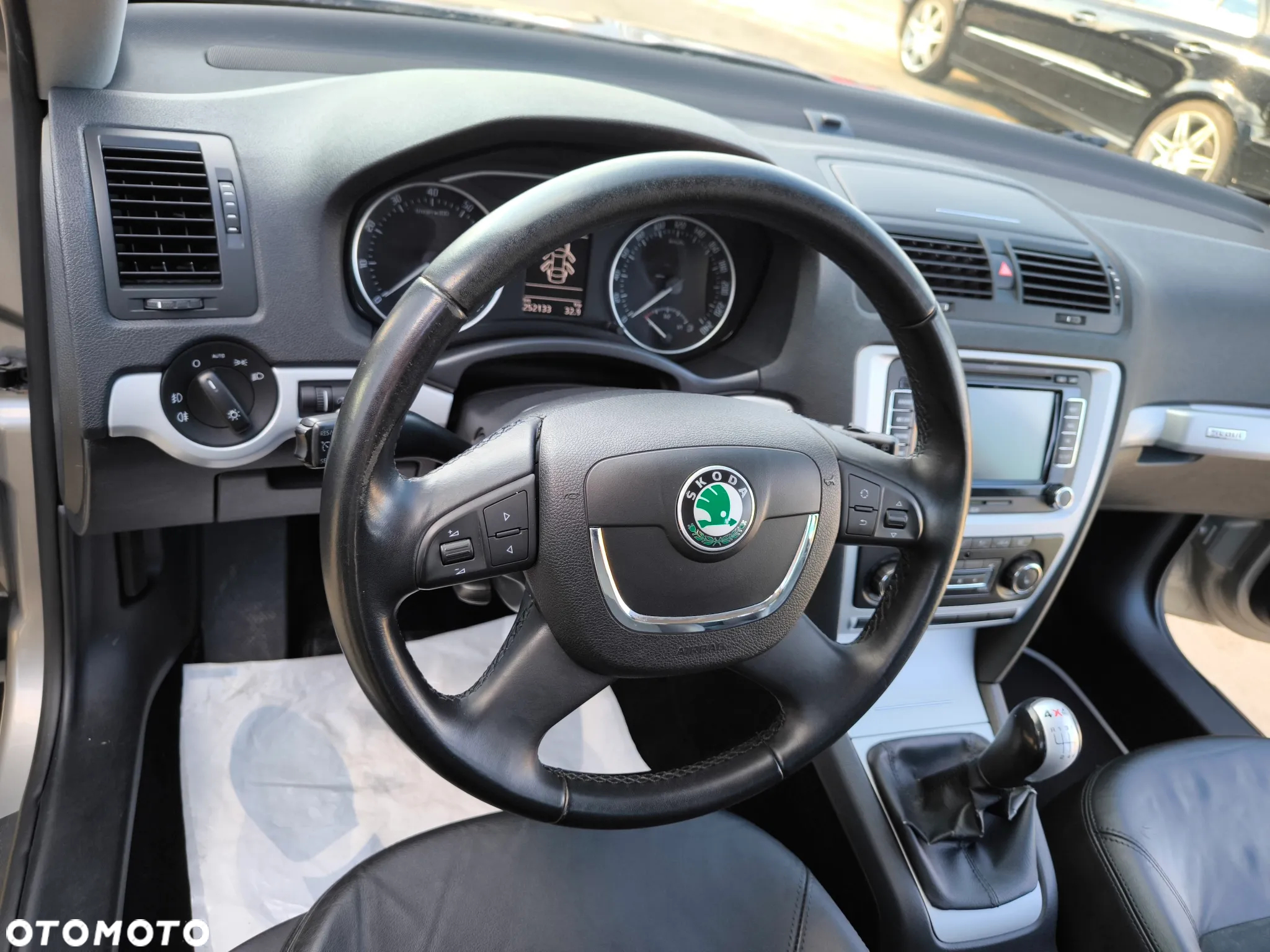 Skoda Octavia Combi 1.8 TSI 4x4 Scout - 22