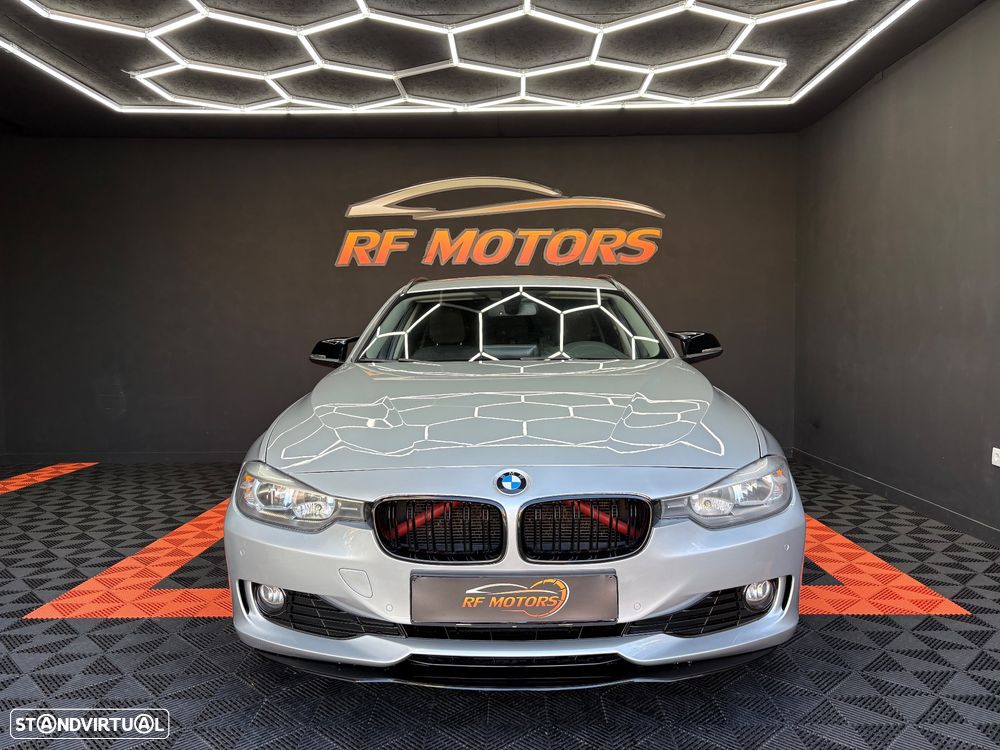 BMW 320 d Touring Aut. Sport Line - 2