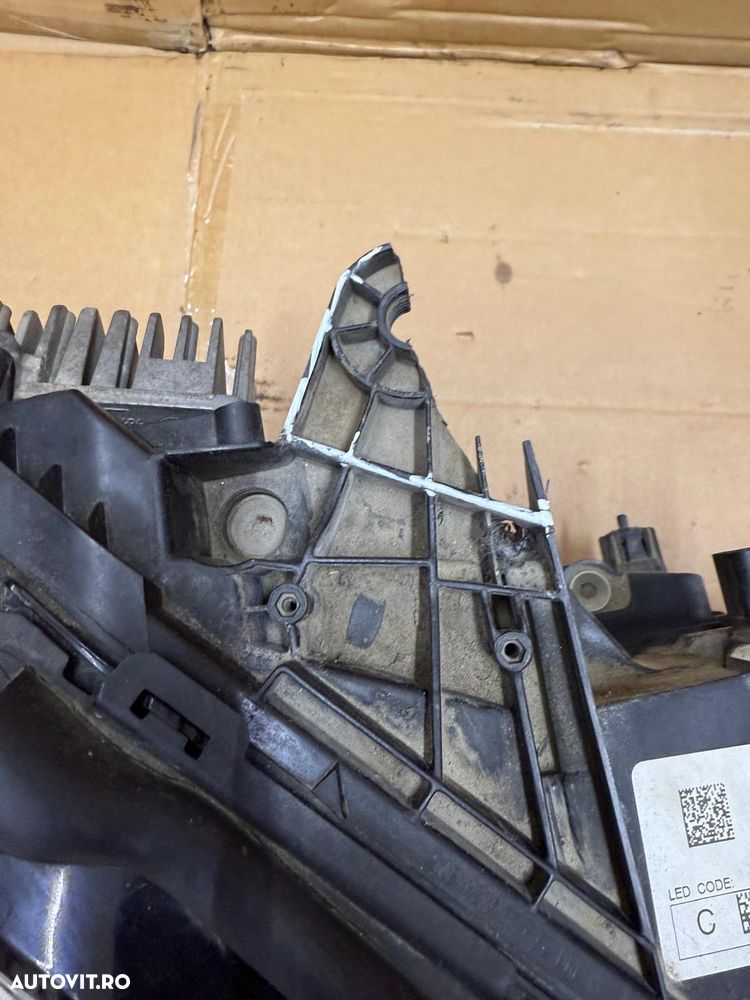 Far dreapta led cu defecte MERCEDES C-class W205 an 2014 cod A2058200661 - 5