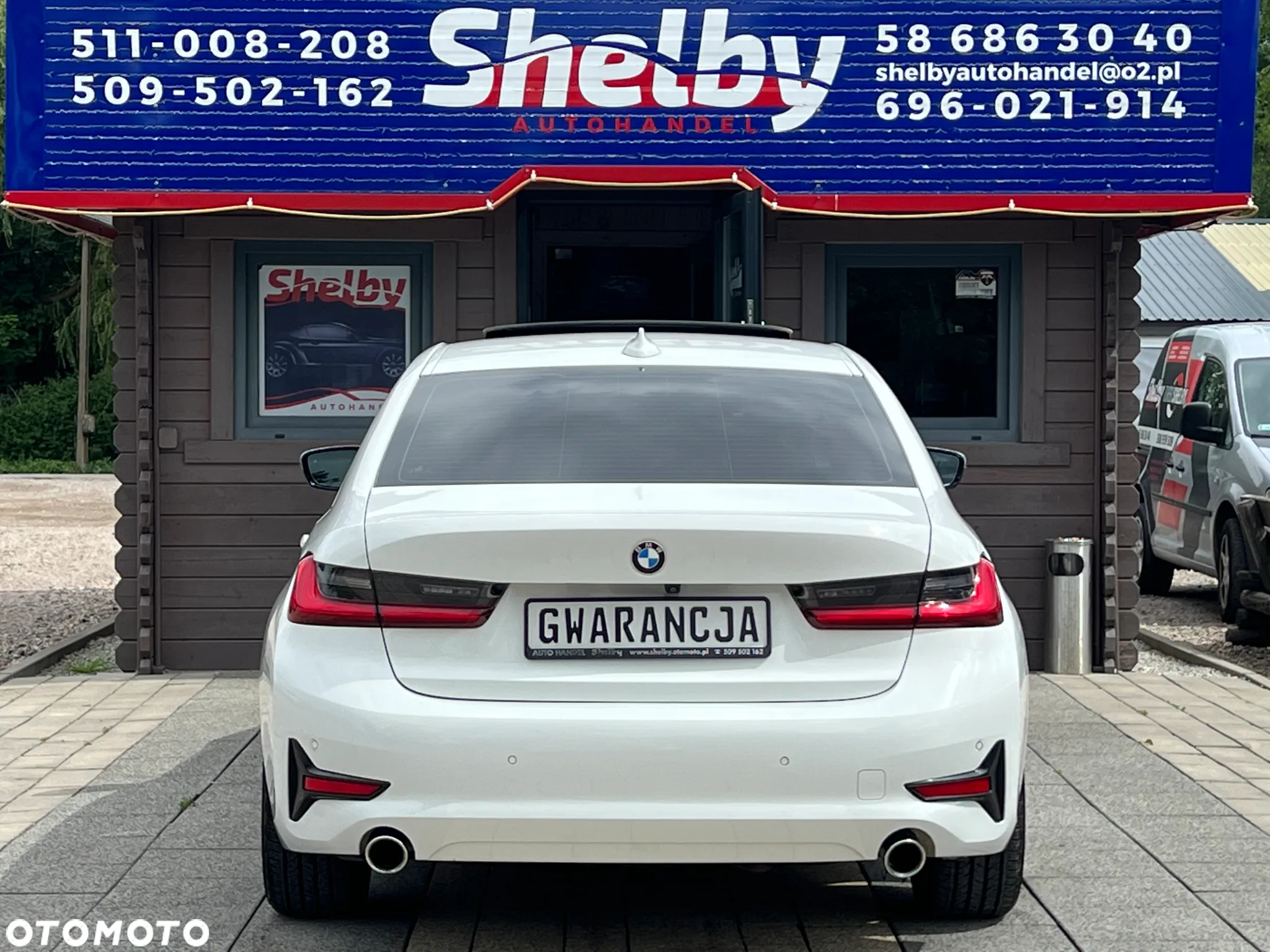 BMW Seria 3 330i Luxury Line sport - 9